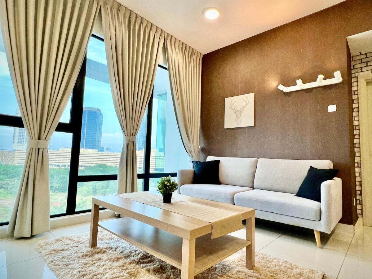 Royale Cottage Midvalley Netflix Pools 4 Pax ยะโฮร์บาห์รู ภายนอก รูปภาพ