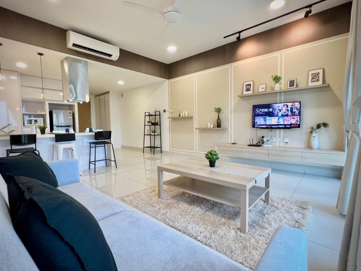 Royale Cottage Midvalley Netflix Pools 4 Pax ยะโฮร์บาห์รู ภายนอก รูปภาพ