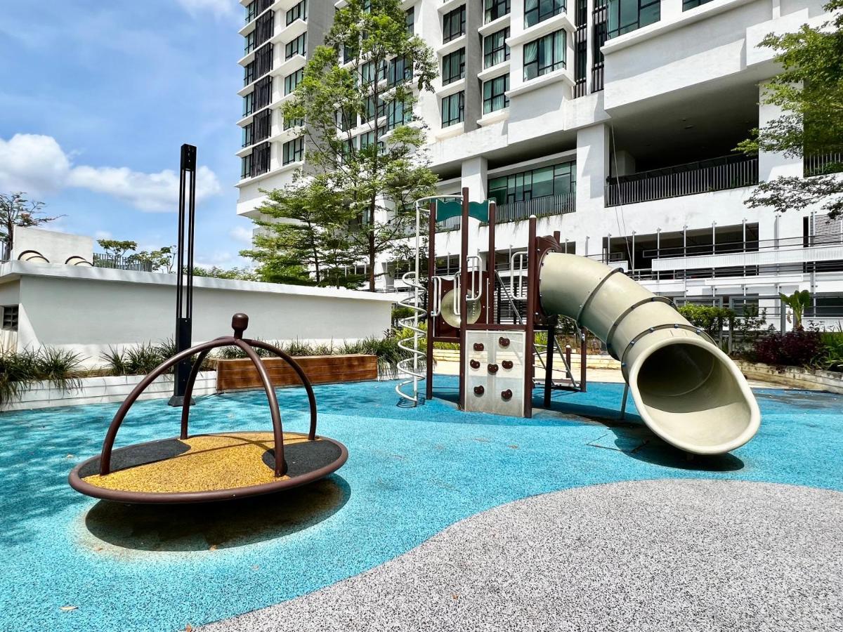 Royale Cottage Midvalley Netflix Pools 4 Pax ยะโฮร์บาห์รู ภายนอก รูปภาพ