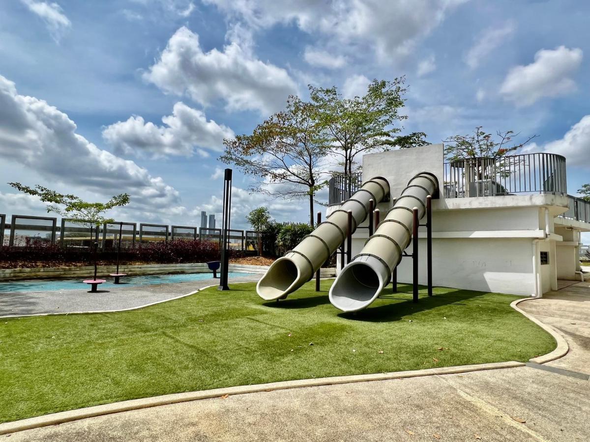 Royale Cottage Midvalley Netflix Pools 4 Pax ยะโฮร์บาห์รู ภายนอก รูปภาพ